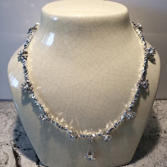 Designer Necklace. - Picture 1 of 10